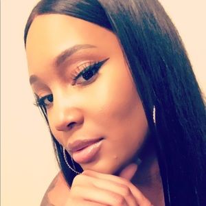 Meet your Posher, Shenika